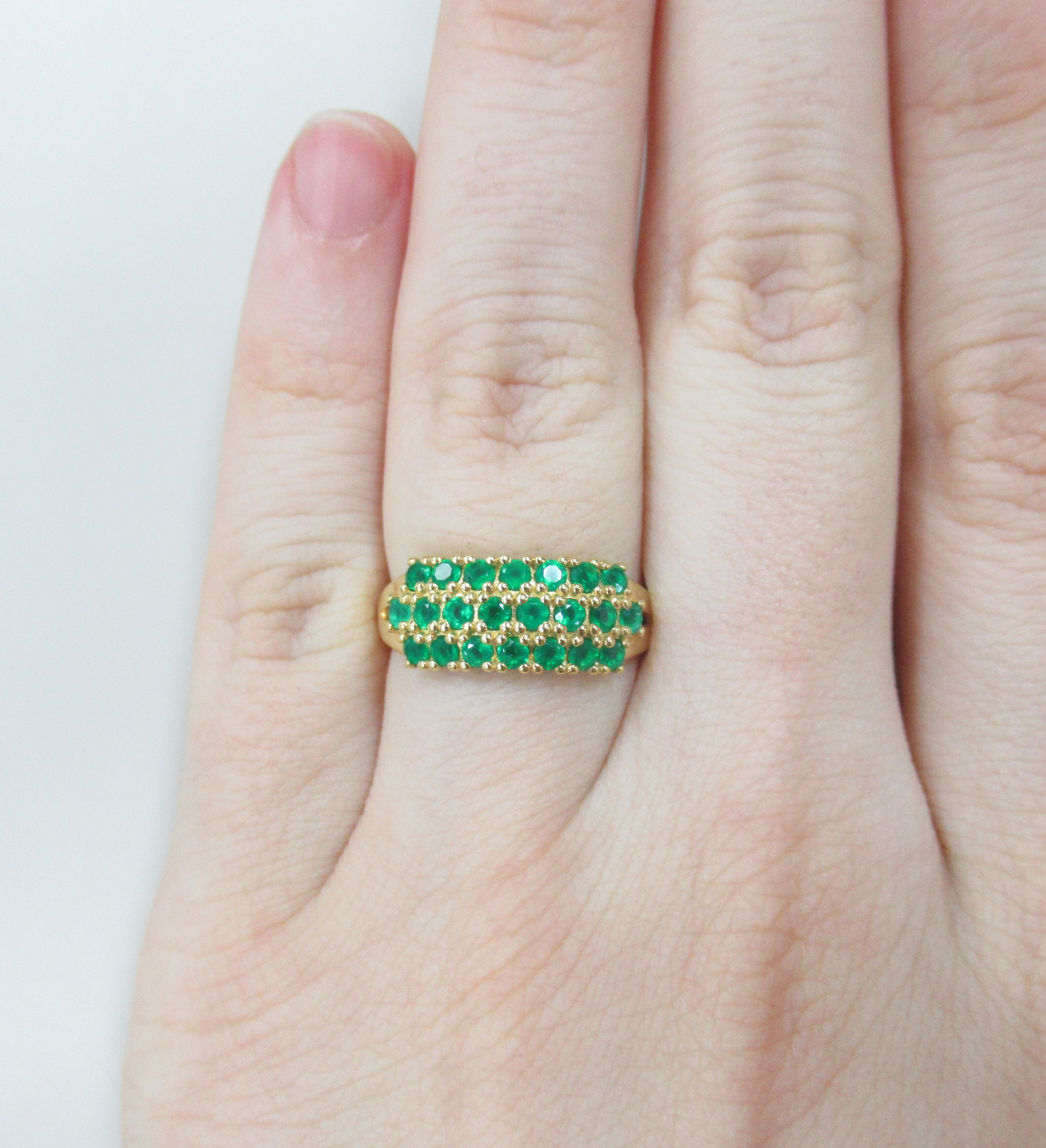 Серебряное кольцо с агатами